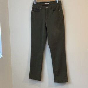 Levi's Classic Straight Olive Jeans Stretch Pants